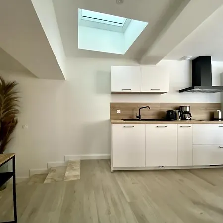 Baya House - Histoire Et Confort 바이외